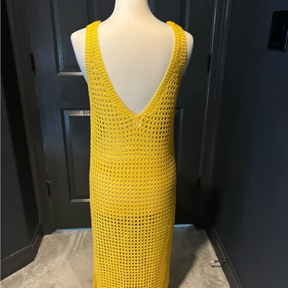 Shade & Shore Sunny Crochet Cover-Up - Picture 3 of 4